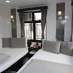 V Inn